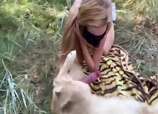 Zoo sex adventures of tattooed vixen and her horny pet dog